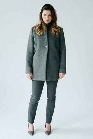 Classic and comfortable wool and mohair coat by Cocoon