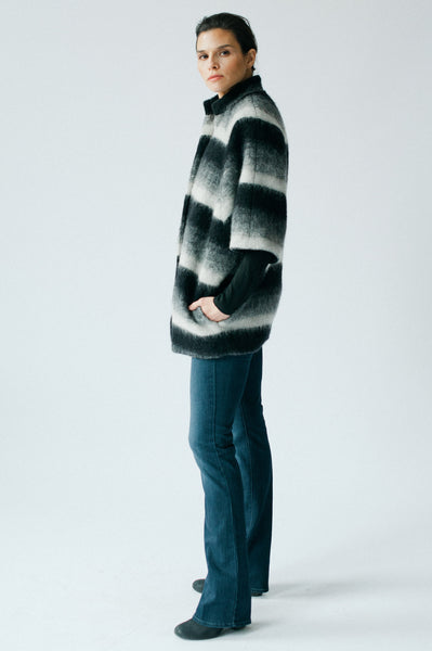 Flattering stripes in this sweater jacket by Cocoon